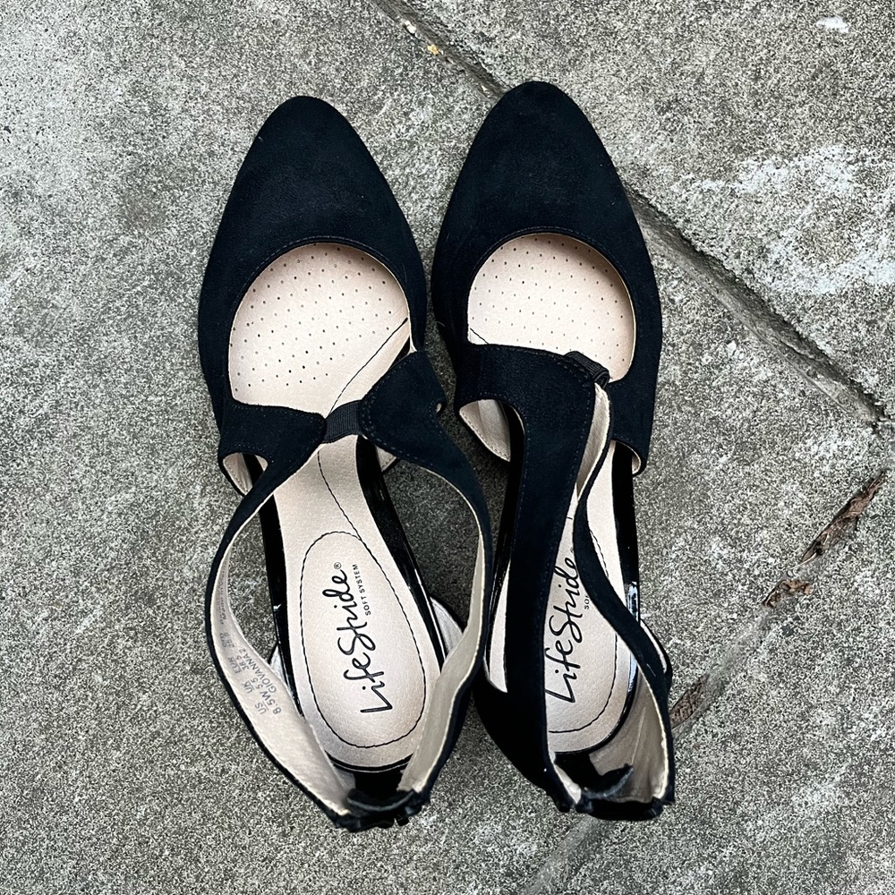 Black LifeStride Giovanna 2 size 8.5 WIDE WIDTH